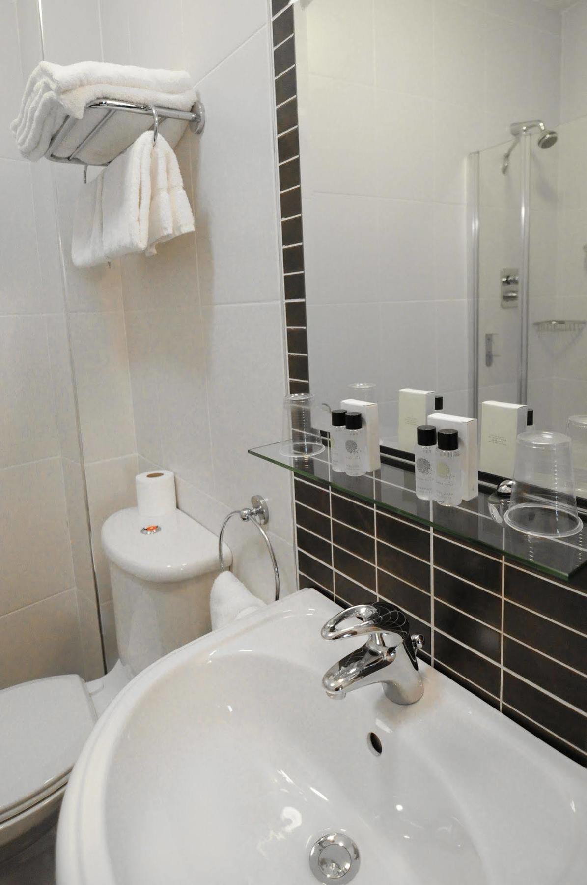 Hotel The Coach House 3*